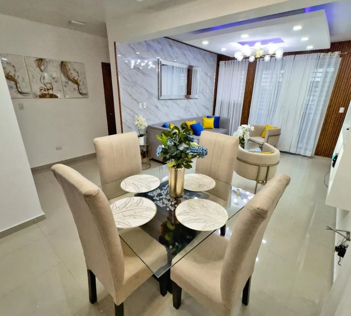 아파트 Perla Luxury 6 10 Min Away From The Airport & City 산티아고 데 로스 카바예로스 도미니카 공화국